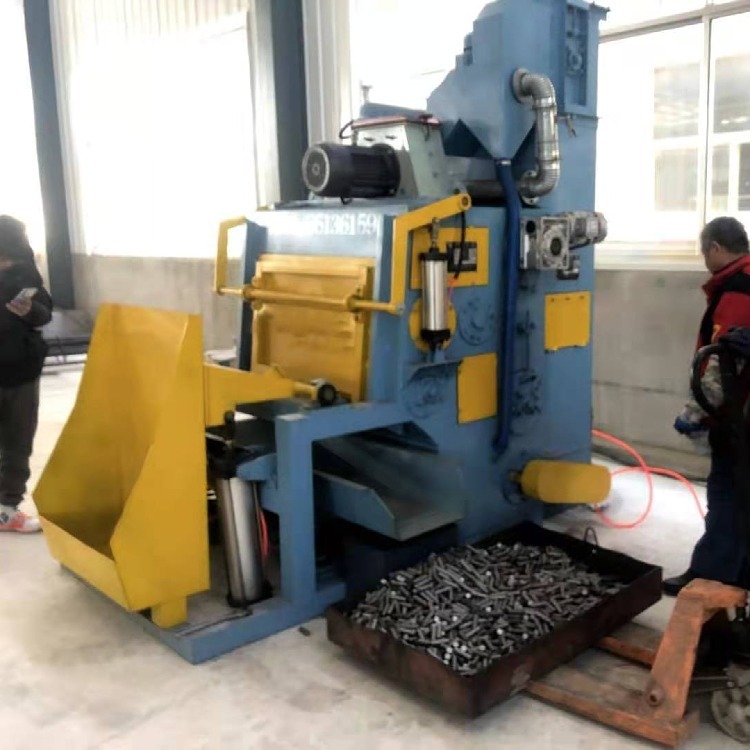 懸鏈打砂除銹機(jī)_懸鏈除銹砂機(jī)打磨視頻_打砂除銹機(jī)設(shè)備