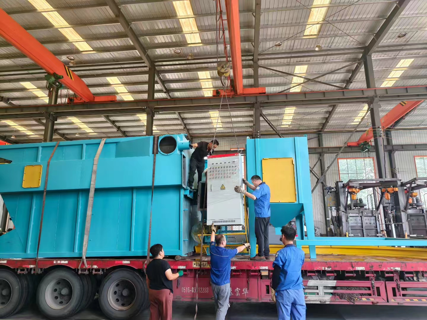 汽車大梁生銹_汽車大梁除銹機_大梁除銹汽車機械設備