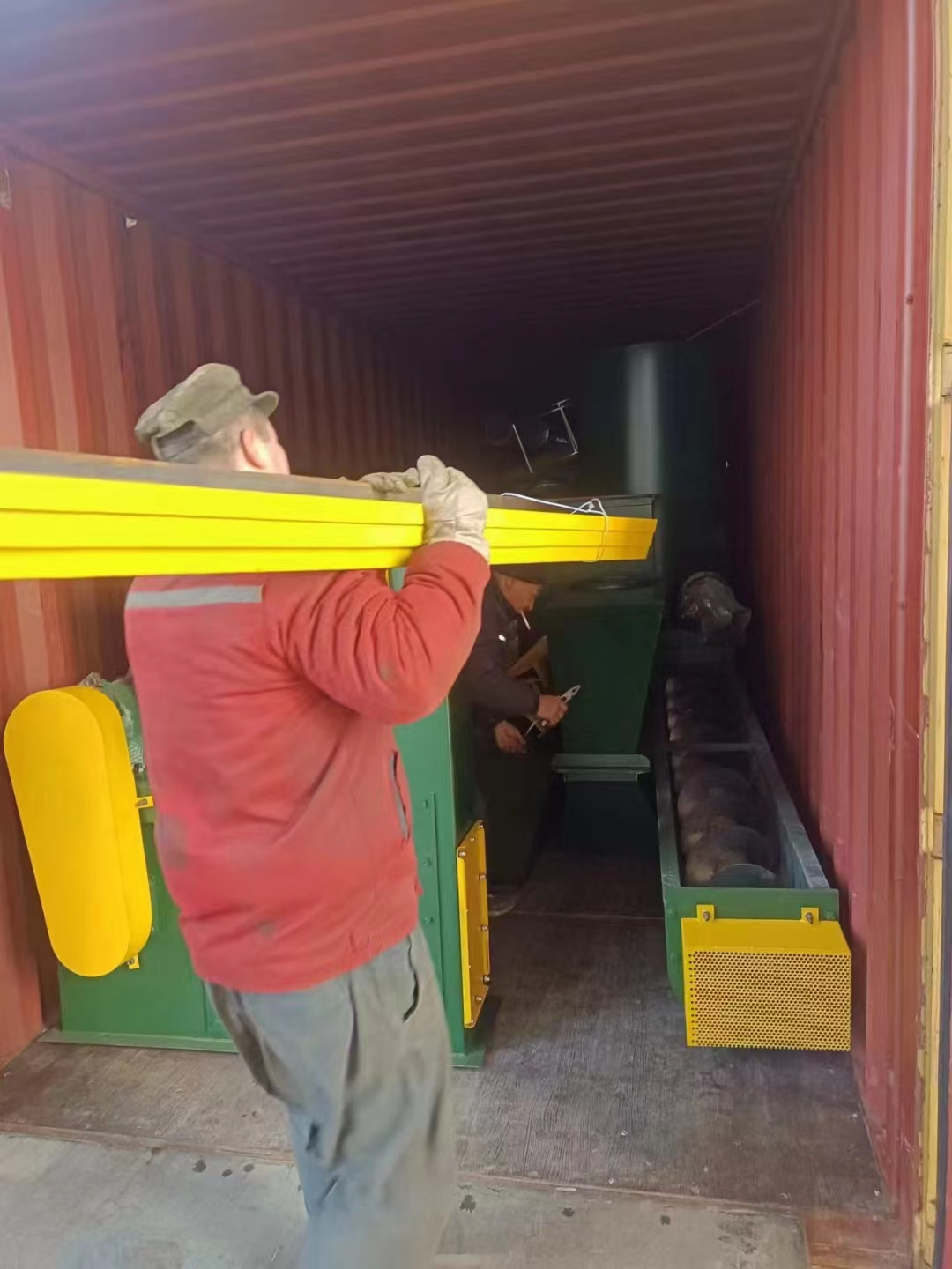 小型打沙除銹機_線材除銹砂帶機_網(wǎng)帶式打砂除銹機